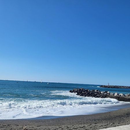 La Casetta A Due Passi Dal Mare ジェノヴァ エクステリア 写真
